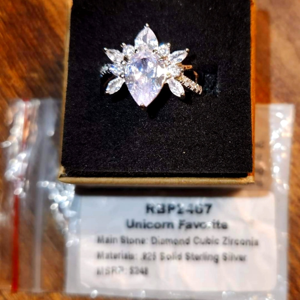 Size 6 Ring bomb sterling silver ring.